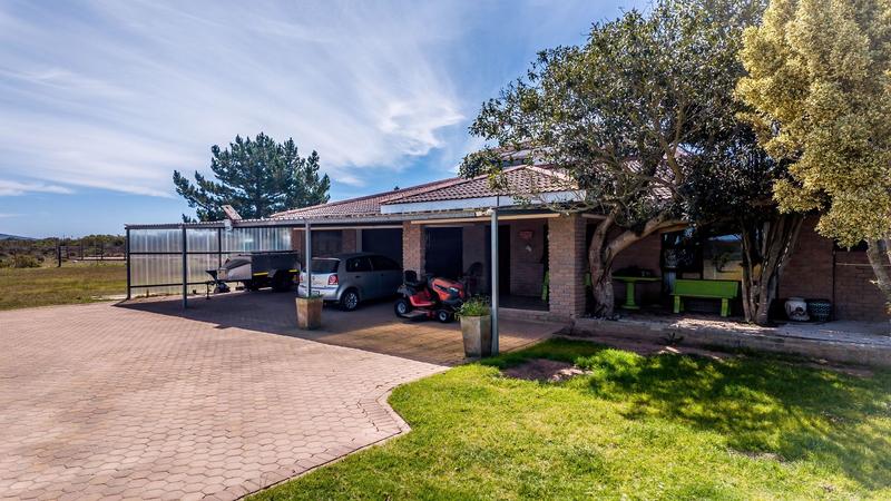 5 Bedroom Property for Sale in Aalwyndal Western Cape